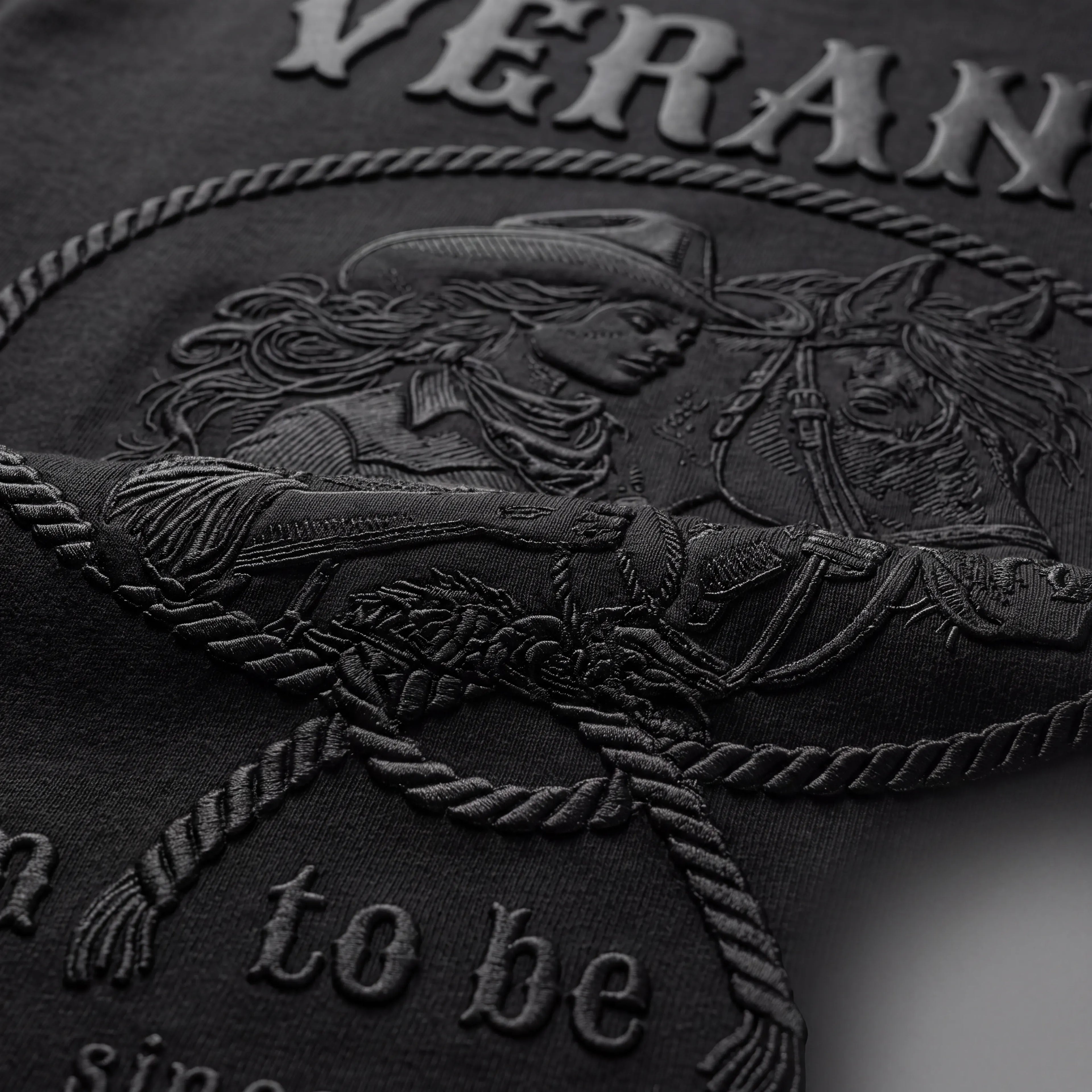 VERANE Wildborn Tee Black