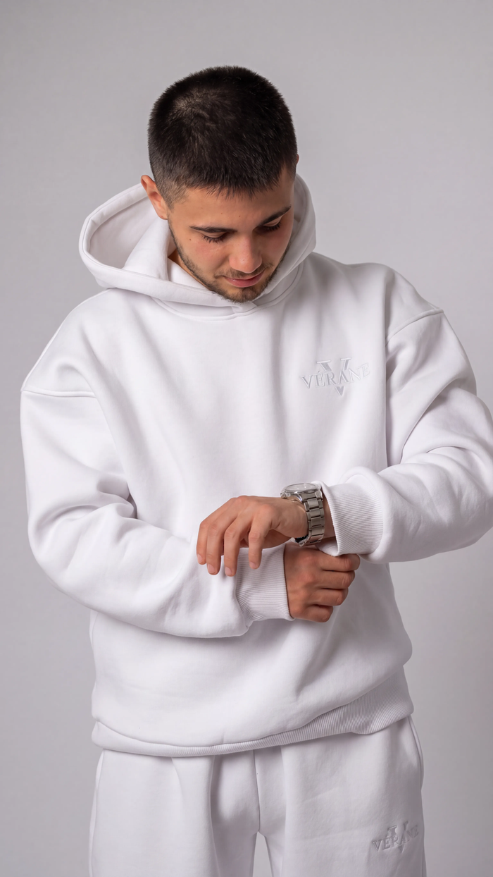 VÉRANE ÉQUESTRE Embroidered Hoodie White